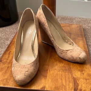 Women's C.Wonder Cork Wedges Size 6; 3.5" Wedge; Beige/Tan